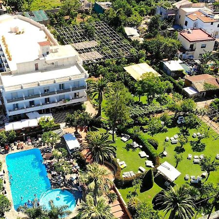 Hotel Alpha سانتّانييلّو المظهر الخارجي الصورة